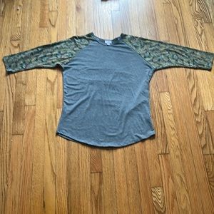 LuLaRoe Randy tee NWOT LG
